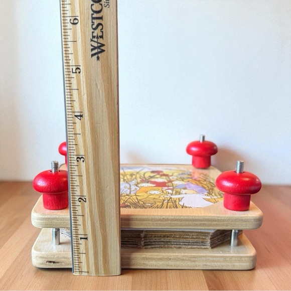 Vintage-Inspired Wooden Flower Press Whimsical Wildflower Children Illustration - Picture 6 of 7